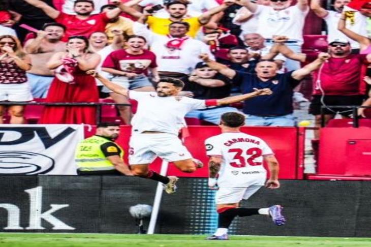 الدوري الإسباني.. إشبيلية يحقق فوزه الأول.. وإسبانيول ينتصر على ألافيس